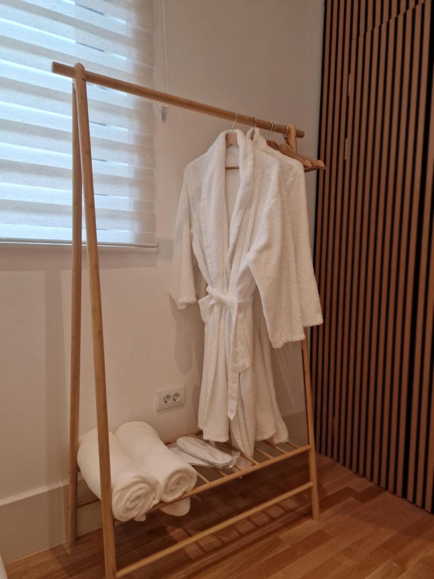 Ferienwohnung Rokebea Luxury Brașov Exterior foto